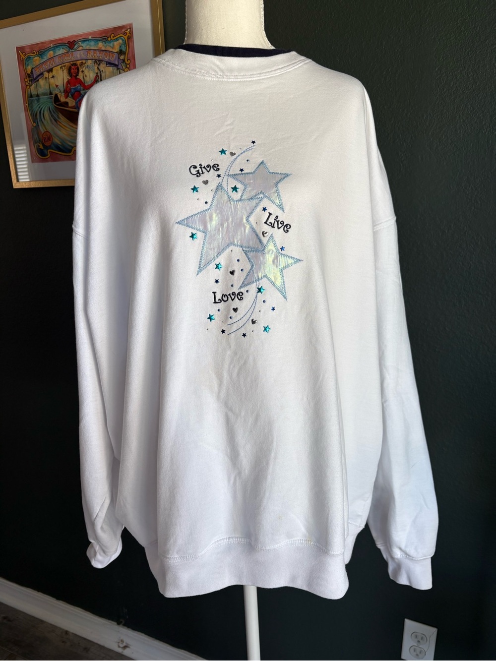 VTG M&C Sportswear 2X White Give Live Love Star Embellished Sweatshirt